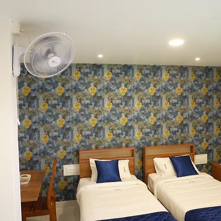 Amsher Suit Lulu Mall Road Hotel Kochi Ngoại thất bức ảnh