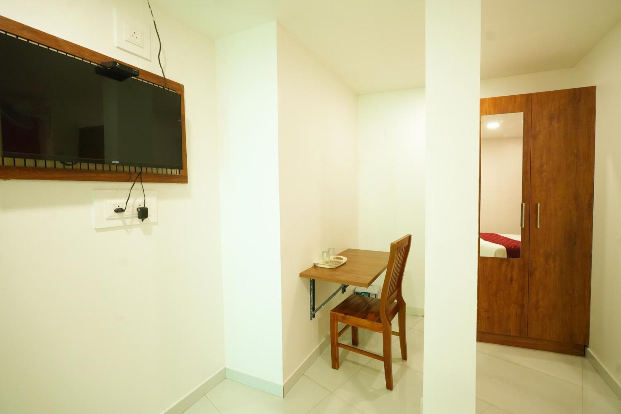 Amsher Suit Lulu Mall Road Hotel Kochi Ngoại thất bức ảnh