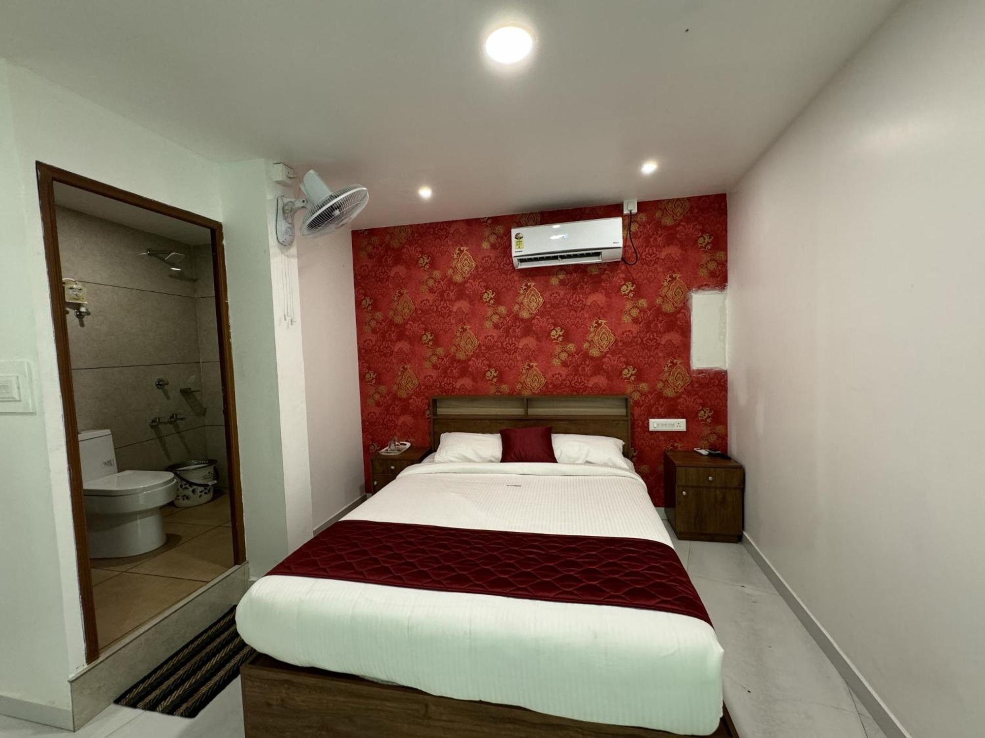 Amsher Suit Lulu Mall Road Hotel Kochi Ngoại thất bức ảnh