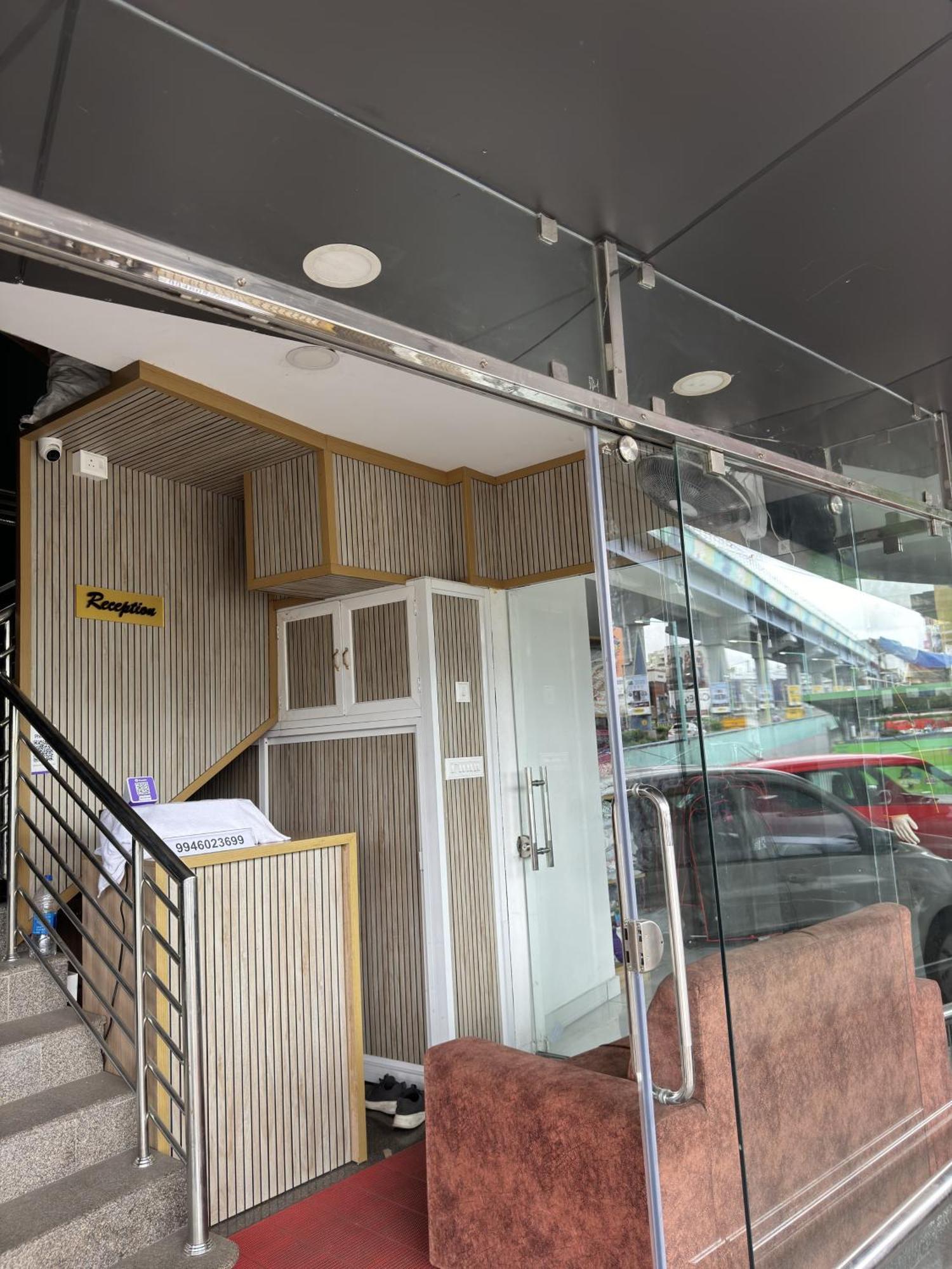 Amsher Suit Lulu Mall Road Hotel Kochi Ngoại thất bức ảnh