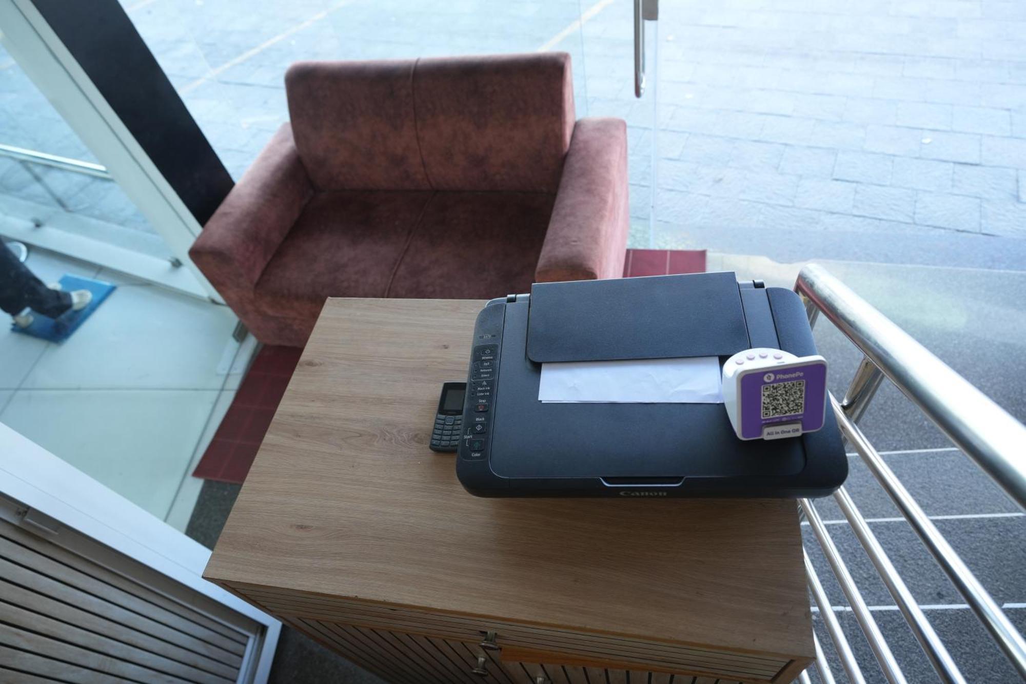 Amsher Suit Lulu Mall Road Hotel Kochi Ngoại thất bức ảnh