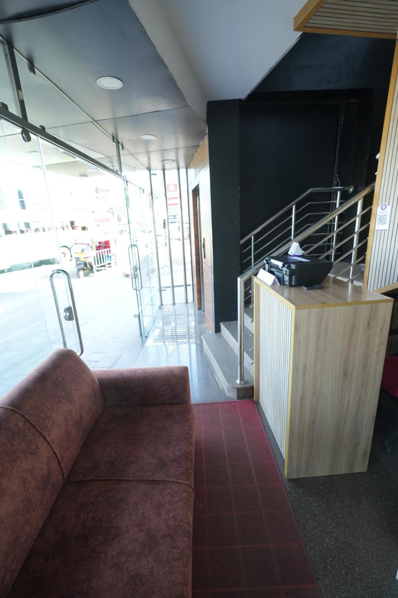 Amsher Suit Lulu Mall Road Hotel Kochi Ngoại thất bức ảnh